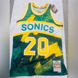 Beautiful Mitchell & Ness Gary Payton Seattle SuperSonics Throwback Jersey
